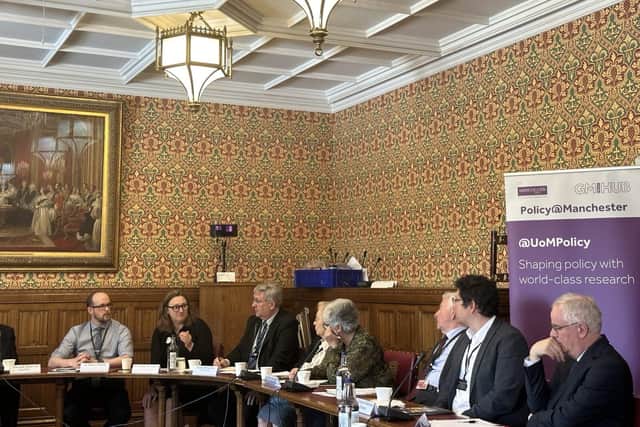 Dr Wendy Thompson from The University of Manchester (second left) addressing the On Resilience round
