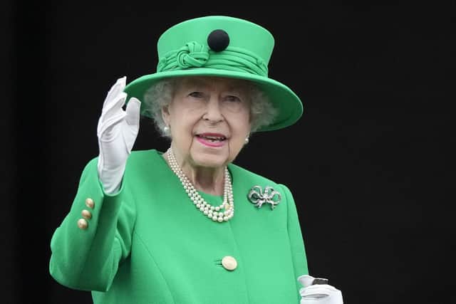 Queen Elizabeth II on the balcony during on June 05, 2022 in London, during The Platinum Jubilee celebrations. (Photo by Frank Augstein - WPA Pool/Getty Images)