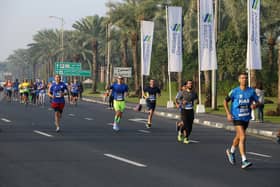 Race runners