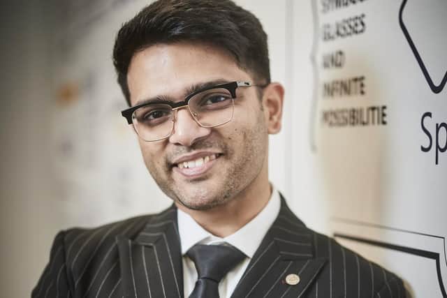 Headshot of Sid Sethi, founder and MD of Specscart